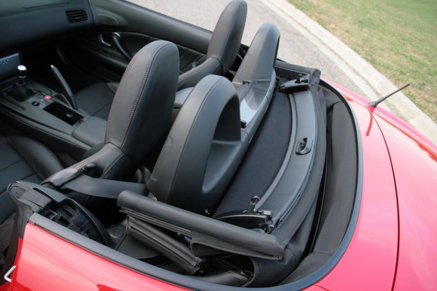  Honda S2000 2009 года  (фото 30 из 37)